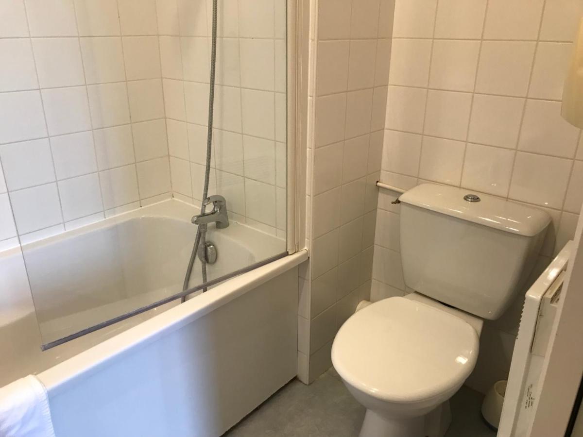 Logis Hotel Saint-Joseph Sancoins 외부 사진