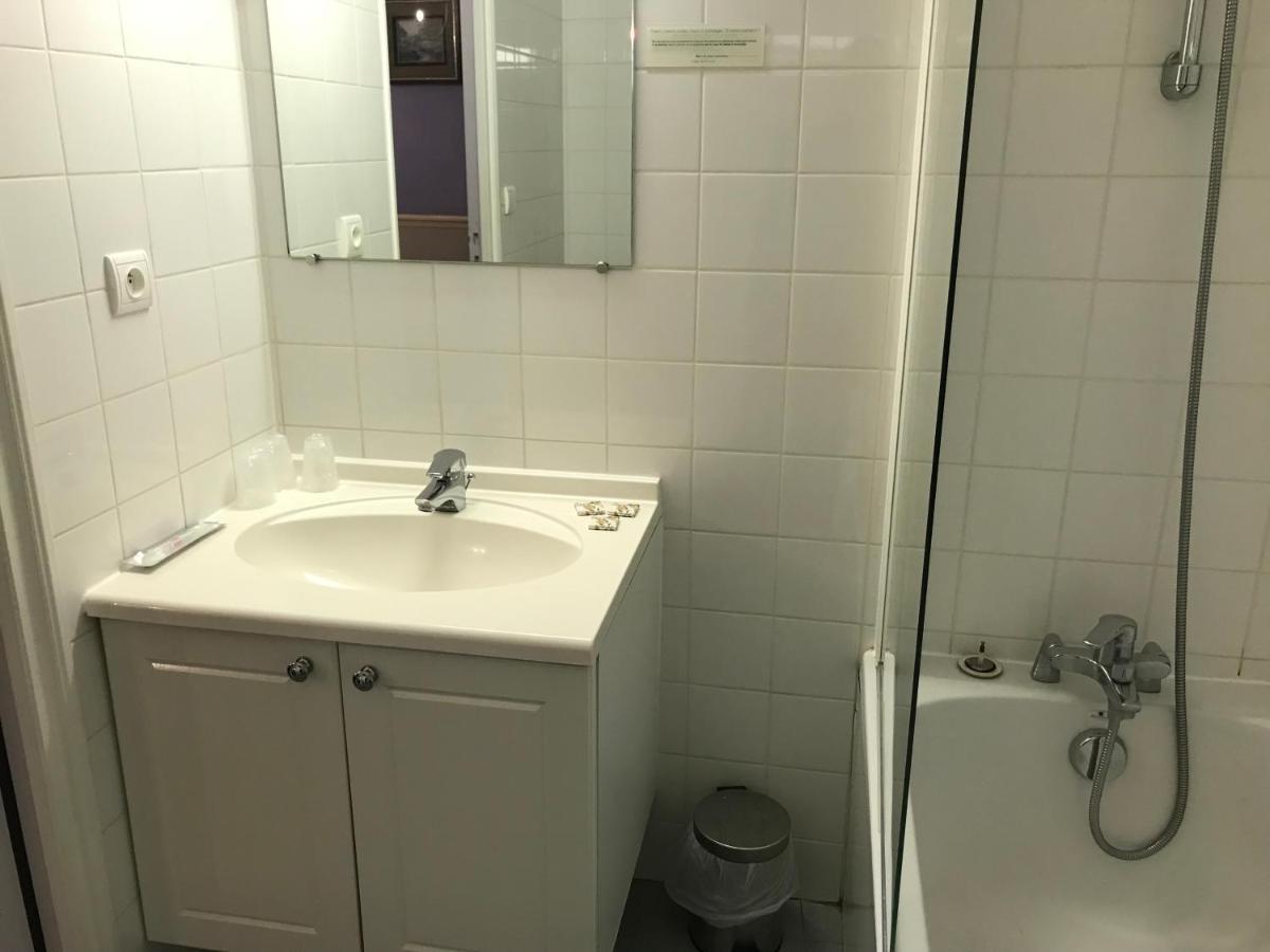 Logis Hotel Saint-Joseph Sancoins 외부 사진