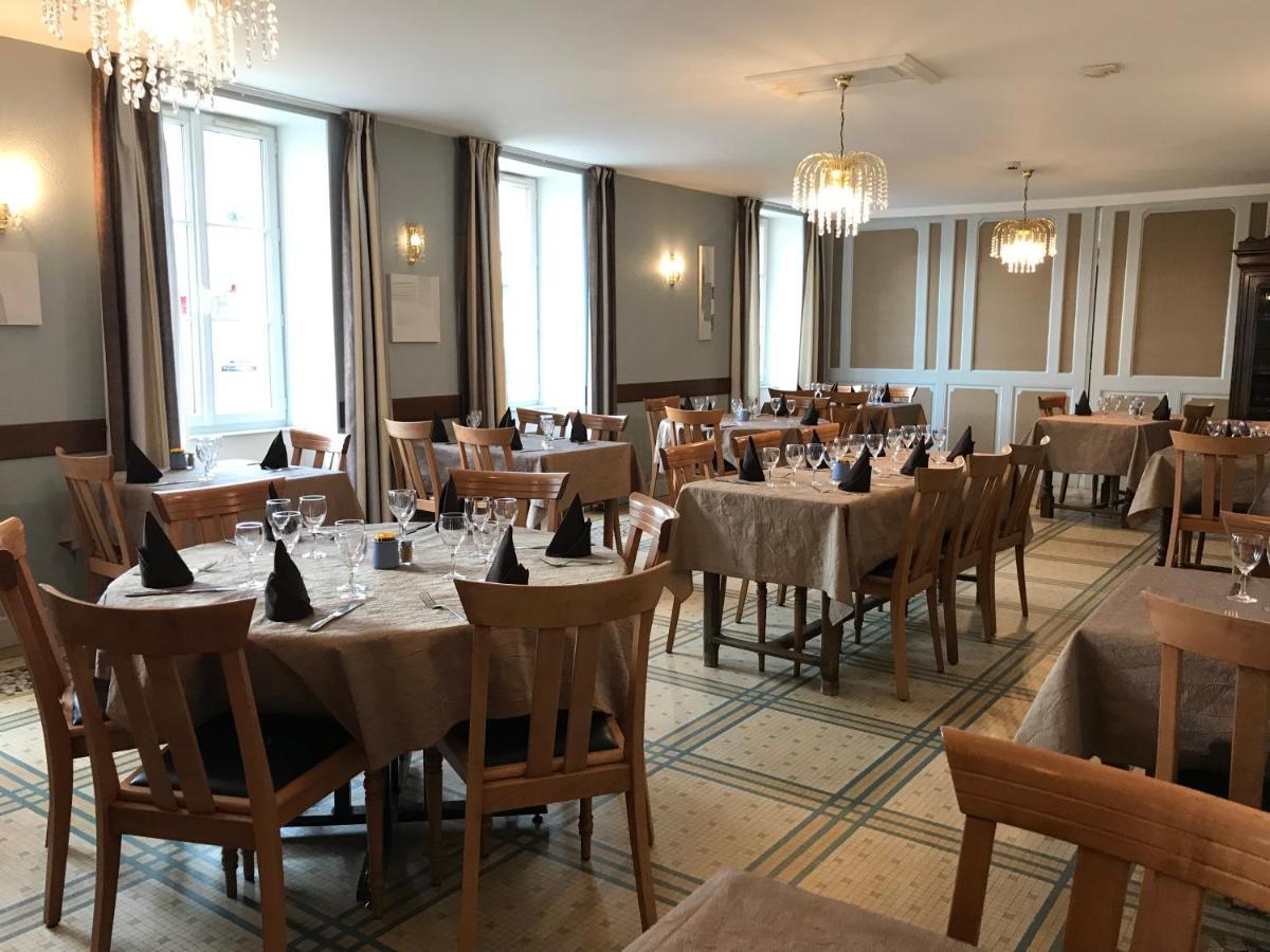 Logis Hotel Saint-Joseph Sancoins 외부 사진